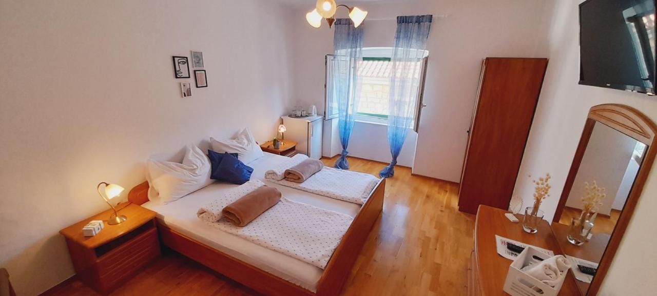 Guest house Pansion Ivan & Ivana