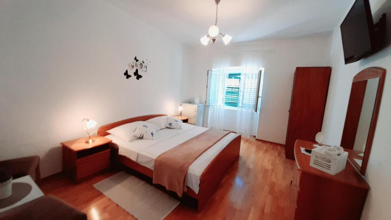 Guest house Pansion Ivan & Ivana