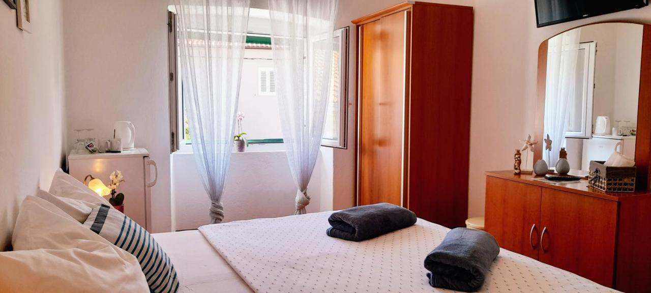 Guest house Pansion Ivan & Ivana